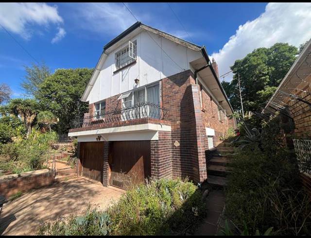 5 BEDROOM HOUSE FOR SALE IN KENSINGTON